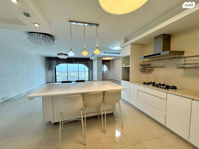 דירה, רמת אלון, חיפה