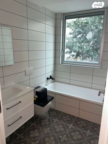 דירה, שדרות מוצקין, תל אביב יפו