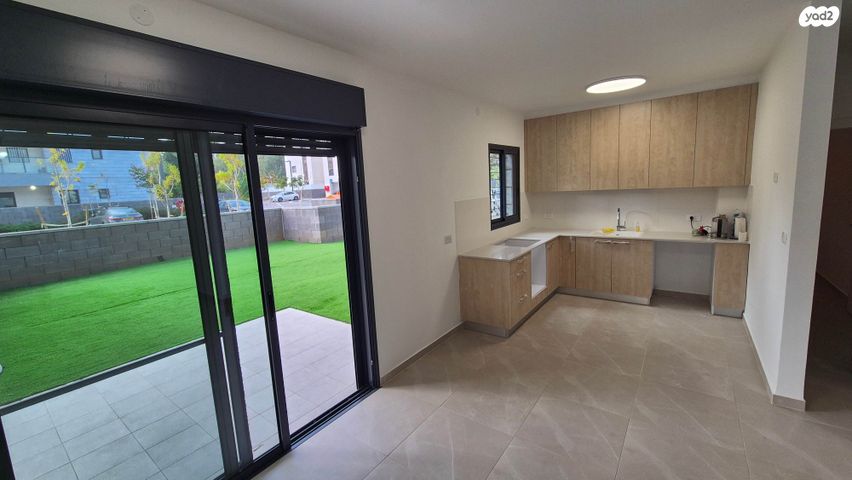 דירת גן, גני אביב, לוד