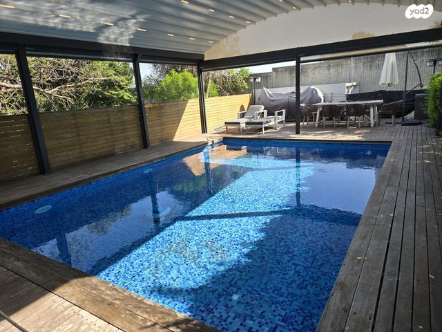 בית פרטי/ קוטג', נווה מגן, רמת השרון