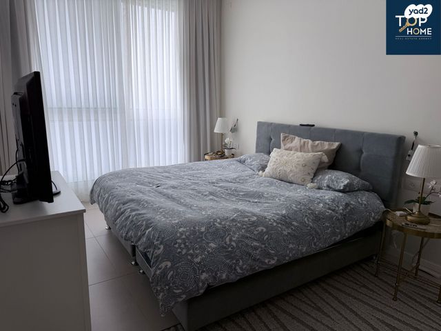 דירה, אהוד מנור, עיר ימים, נתניה