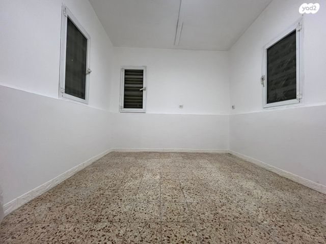 יחידת דיור, הרב קוק, רמב"ם, באר יעקב