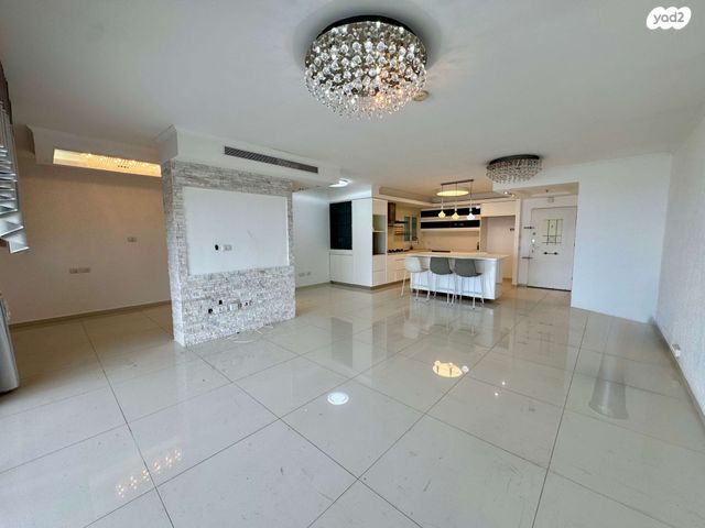 דירה, רמת אלון, חיפה