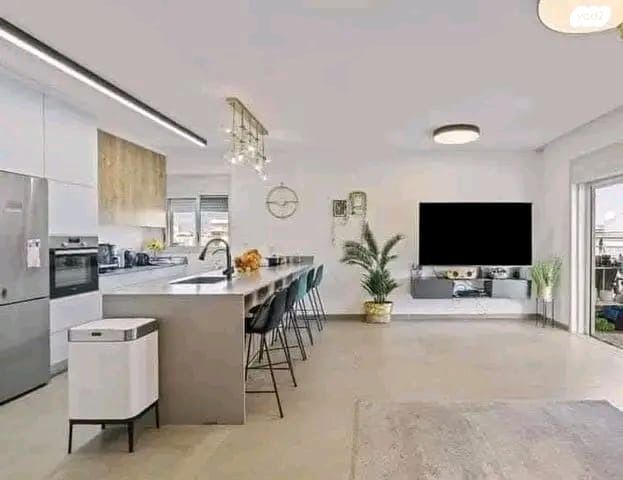 גג/ פנטהאוז, משה רינת, קרית רבין, חולון