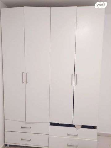 מרתף/ פרטר, ה' באייר, שעריים, רחובות