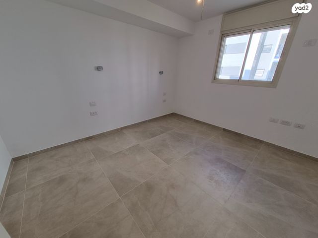 דירה, פרזון, יד אליהו, תל אביב יפו