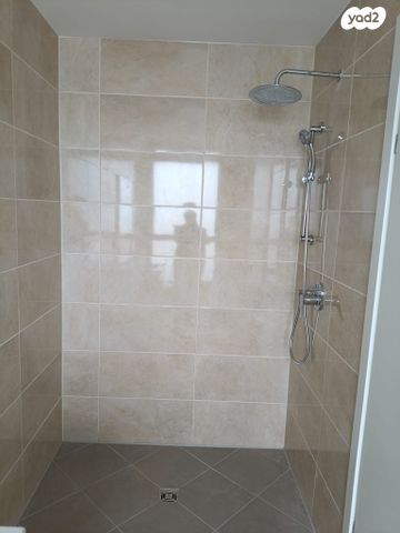 דירה, יהורם גאון, דרום חדש, פארק הים, בת ים