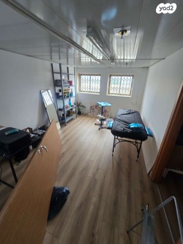 משרדים, יוסף לישנסקי 27, מב"ת מערב, אזור תעשייה חדש, ראשון לציון