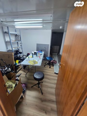 משרדים, יוסף לישנסקי 27, מב"ת מערב, אזור תעשייה חדש, ראשון לציון