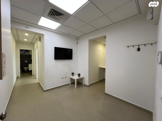 דרך זאב ז'בוטינסקי 100