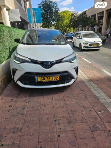 מודעת רכב טויוטה C-HR