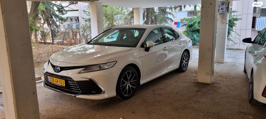 טויוטה קאמרי