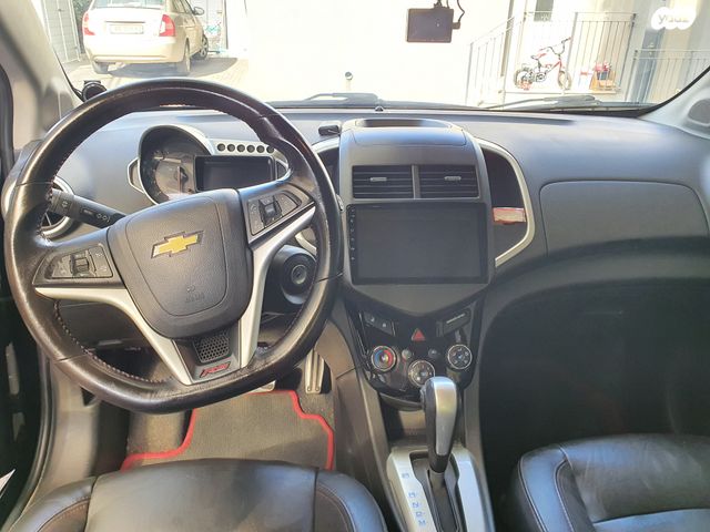 שברולט סוניק