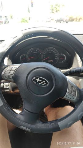 סובארו B4/לגאסי