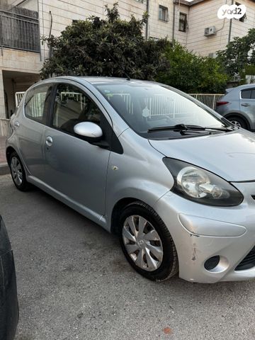 טויוטה אייגו