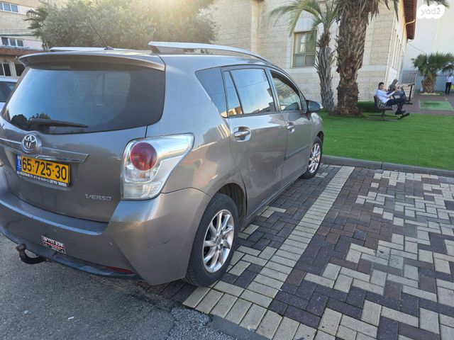 טויוטה ורסו