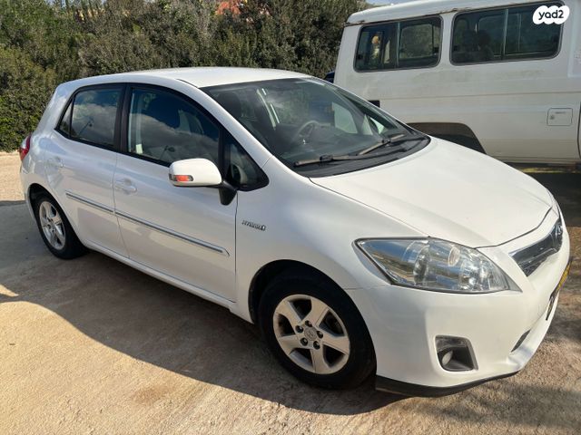 טויוטה אוריס