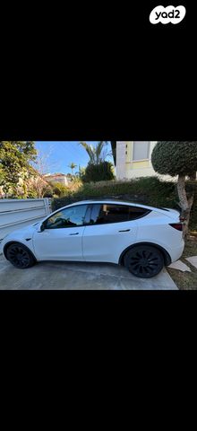 מודעת רכב טסלה מודל Y