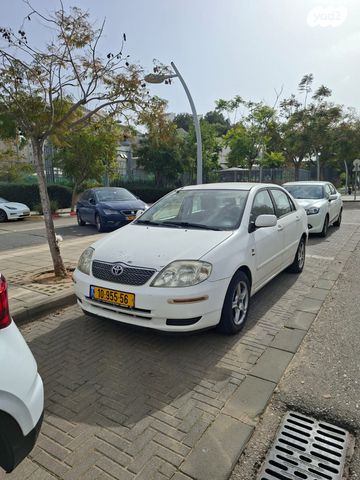 טויוטה קורולה