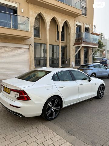 וולוו S60