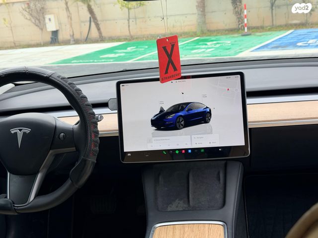 טסלה מודל 3
