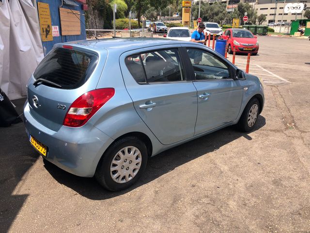 מודעת רכב יונדאי i20