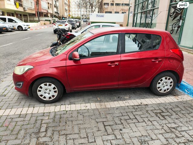 מודעת רכב יונדאי i20