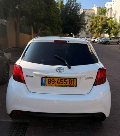 טויוטה יאריס