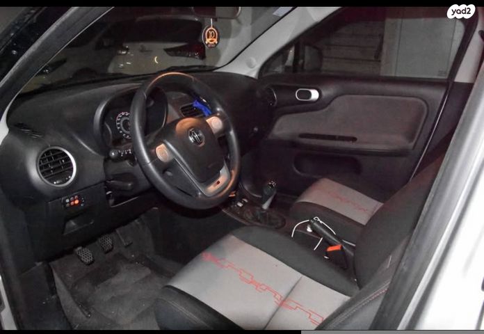 מודעת רכב אם ג'י MG3