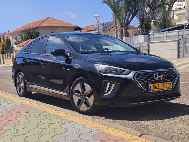 יונדאי איוניק