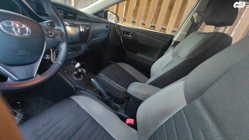 טויוטה אוריס