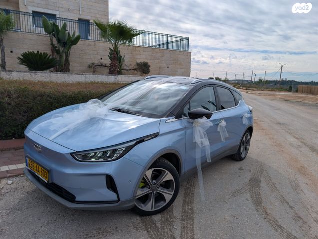 מודעת רכב ג׳ילי Geometry C