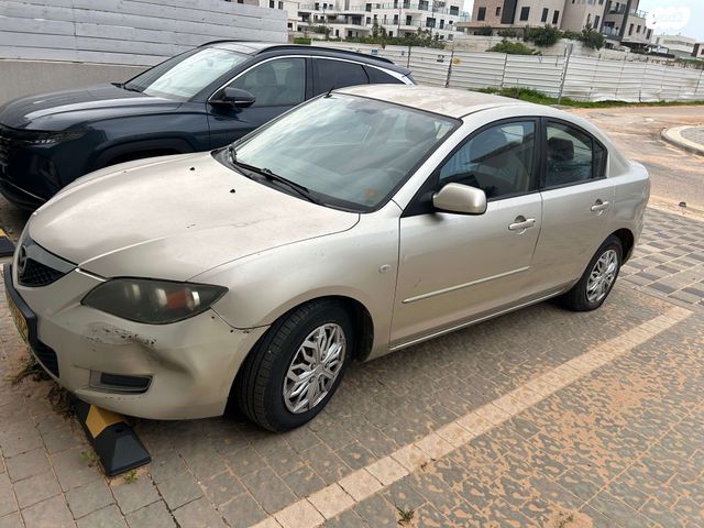 מאזדה 3