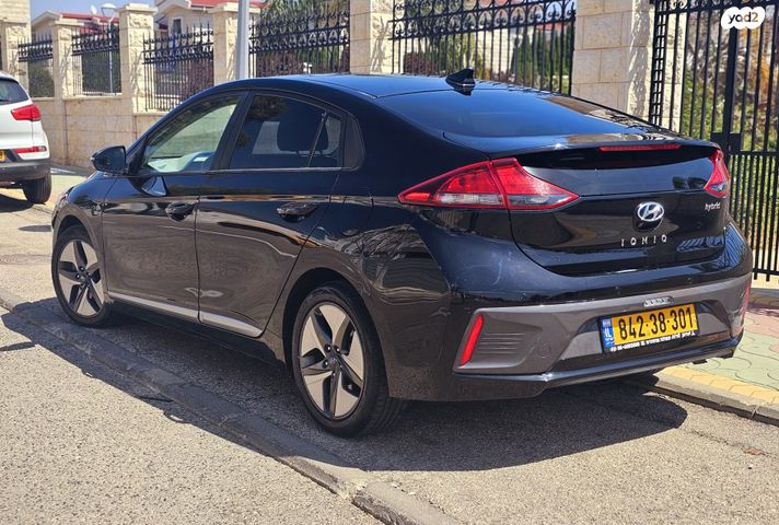 יונדאי איוניק