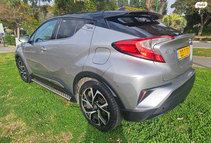 טויוטה C-HR