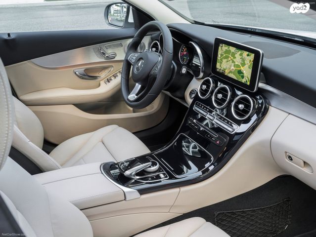 מודעת רכב מרצדס-בנץ C-class