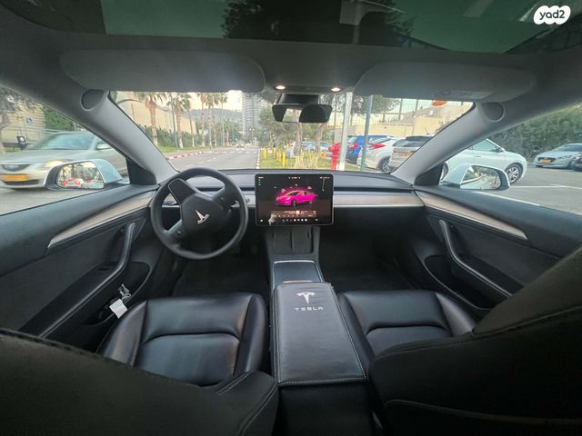 טסלה מודל 3