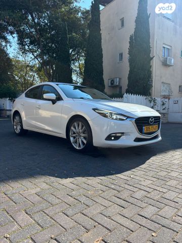 מאזדה 3