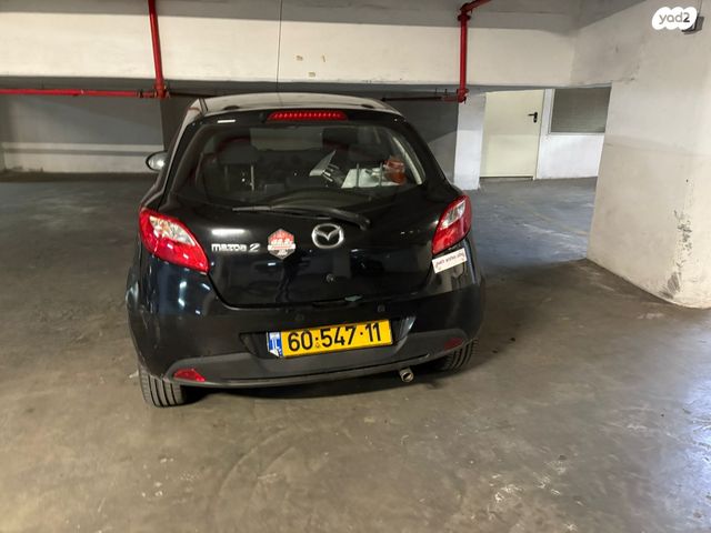 מודעת רכב מאזדה 2