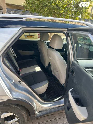 מודעת רכב יונדאי וניו