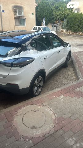 מודעת רכב ג׳ילי Geometry C