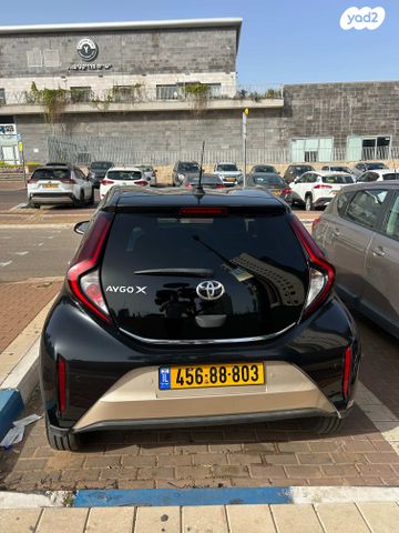 טויוטה אייגו X