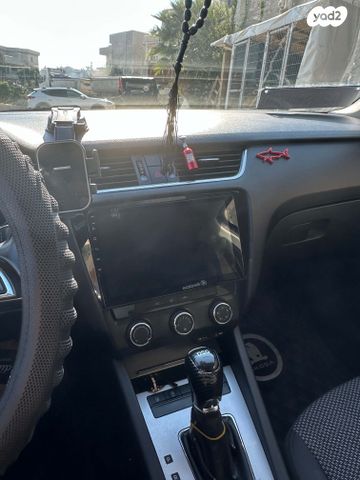 סקודה אוקטביה