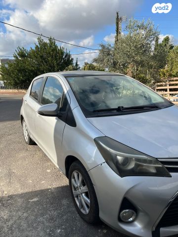 מודעת רכב טויוטה יאריס