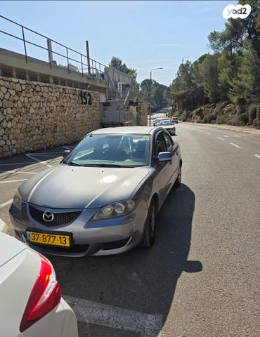 מודעת רכב מאזדה 3