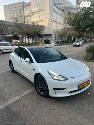 טסלה מודל 3