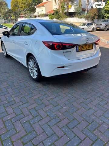 מאזדה 3