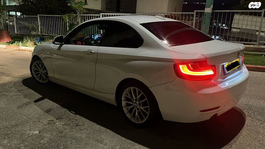 מודעת רכב ב מ וו סדרה 2