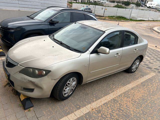 מודעת רכב מאזדה 3