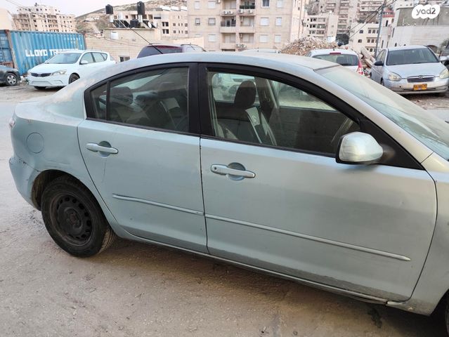 מודעת רכב מאזדה 3